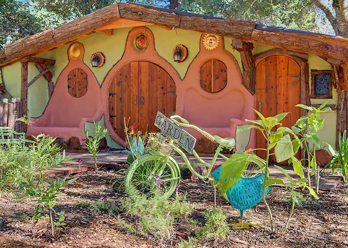 Hobbit Hideout