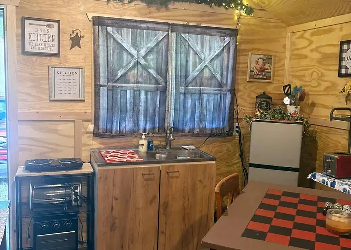 Redneck Mountain Cabin Rentals And Camping
