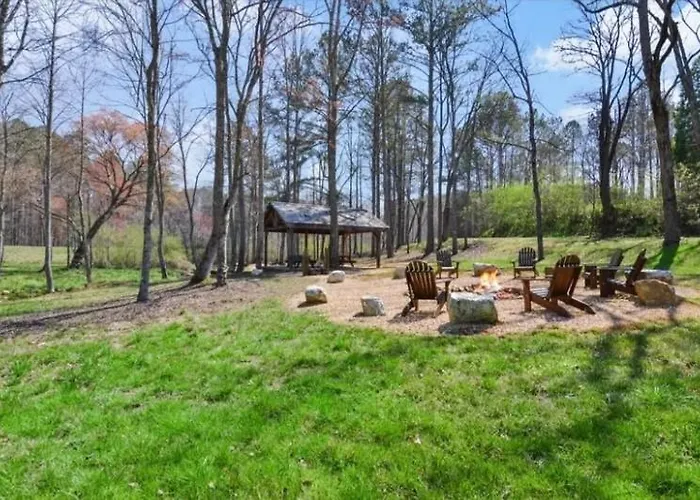 Whispering Pines - New, Pool, Hot Tub, Trails
