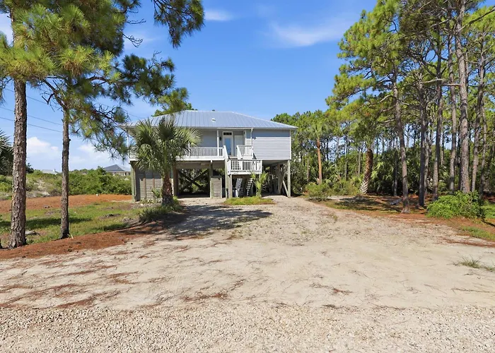 New- Pet Friendly St George Island Sleeps 6
