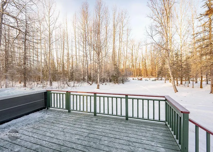 New Listing - River Front Cabin With Hot Tub Near Hatcher Pass