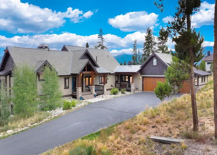 5 Bedroom 4 Ba Home