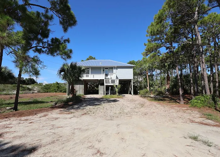 New- Pet Friendly St George Island Sleeps 6