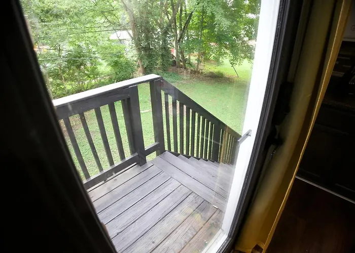Hidden Riverfront Gem Noblesville Sleeps 6