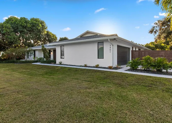 Platinum Villa W Karaoke, Pickleball, Bkb & Soccer