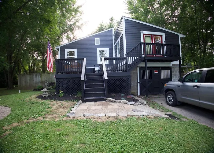 Hidden Riverfront Gem Noblesville Sleeps 6