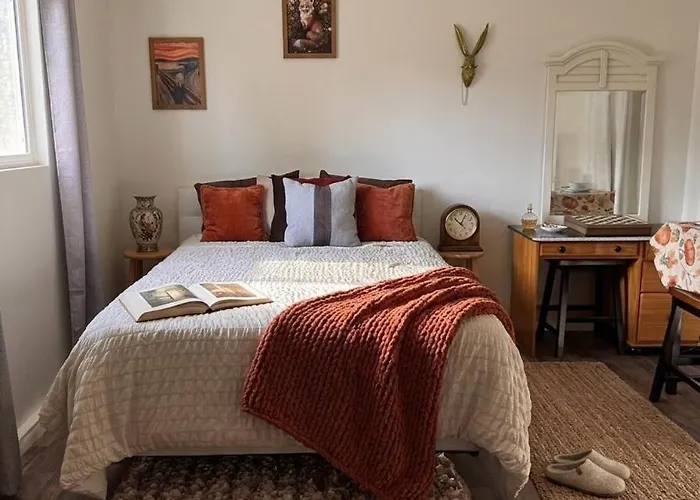 Charming And Cozy Studio In Oleander Sunset