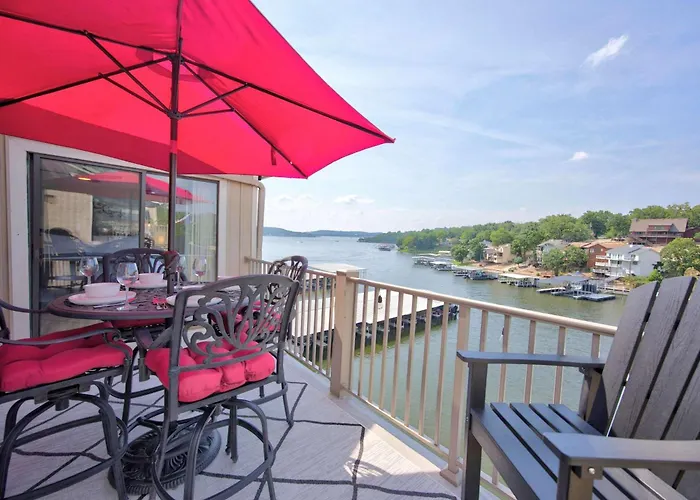 Unforgettable Sunsets From Updated Lakefront Condo