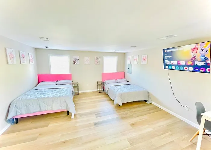 Rosa 2Bed Apartment By Citylux - 10 Mins Airport