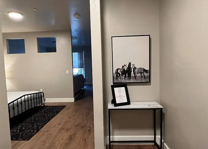 104- Spacious Studio Rental In La Grande