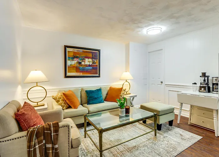 4 Mi To Lake Bernard Frank! Bright Unit W/ Patio