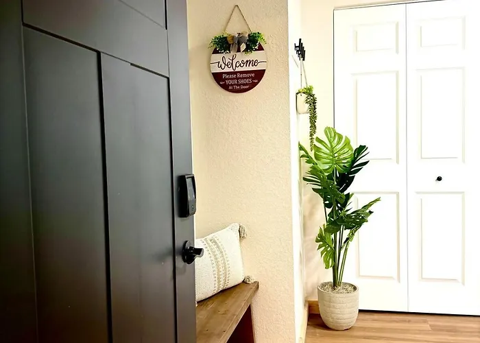 Lake Avenue Lofts- Manitou