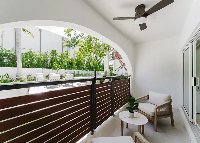 Casa Palma - Boca Pool & Beach Retreat
