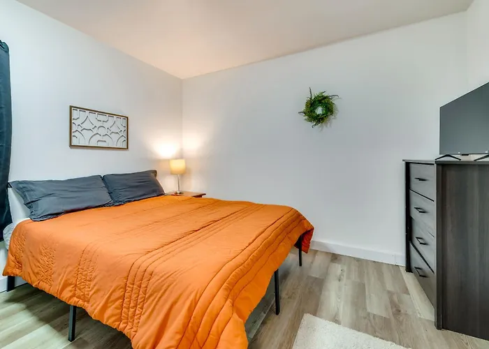 Close To Marina, Beach & Town! Schroon Lake Escape