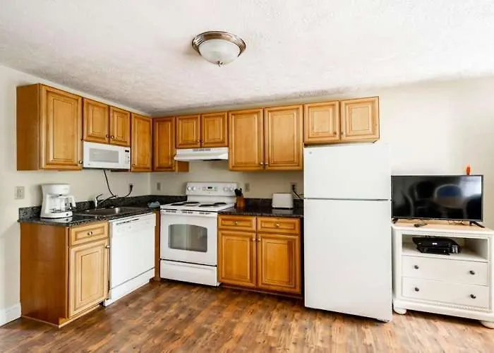 Nautical Mile Resort - 1Br
