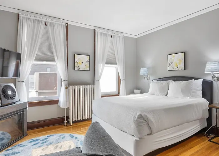 The Ledger Downtown Retreat, Studio Apartment