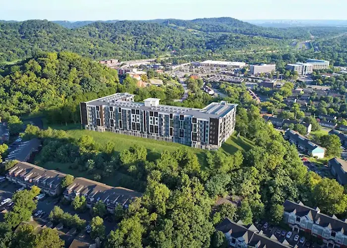 Landing Apartments - Encore At Brentwood