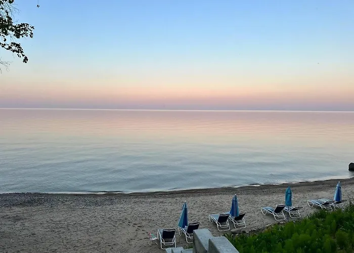 Great Lakes Resort - Jr Suite - Suite 9