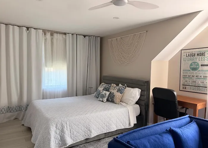 Quiet 2Br Retreat - In-Unit Wd - Free Beach Pass