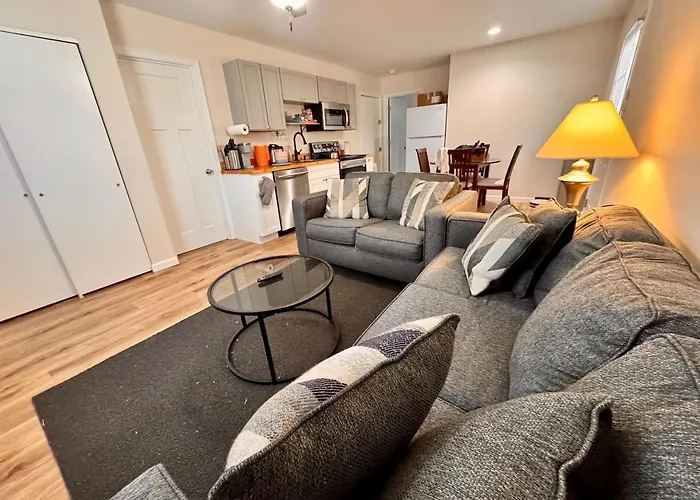 Quiet Beaufort Escape Renovated And Pet Friendly