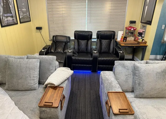Hot Tub And Home Theatre In The Hood