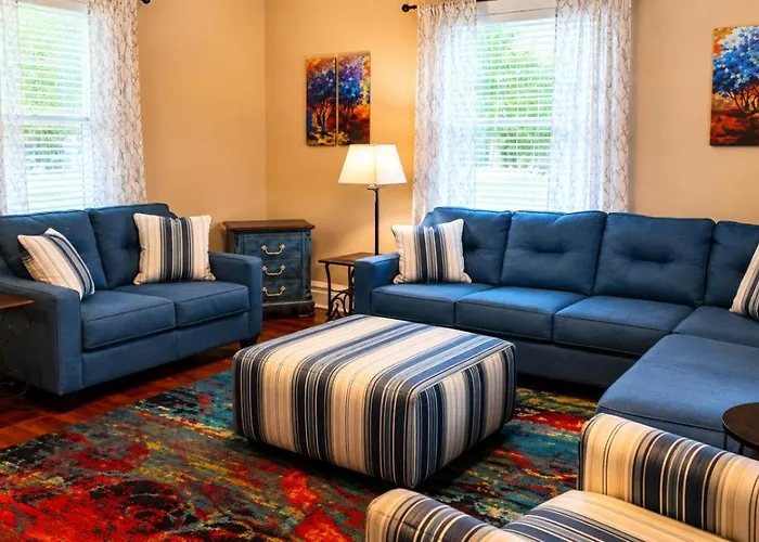 Sleeps 6 Pet Friendly Retreat Porch Swing Near Una