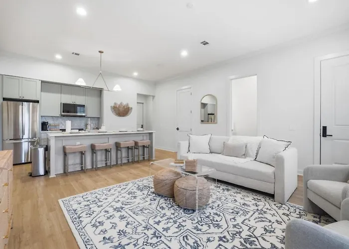 Coastal 1Br With Pool - Near Beach