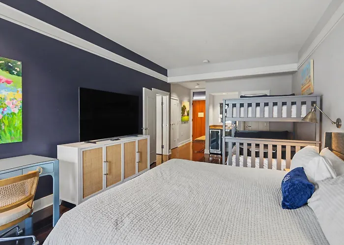 Experience Comfort In King Suite 357, A Cozy Bay Harbor Retreat For 6.