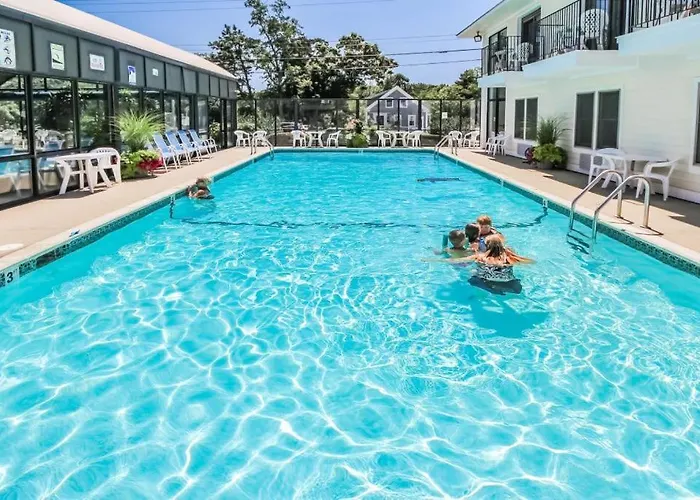 Holly Tree Resort - Studio