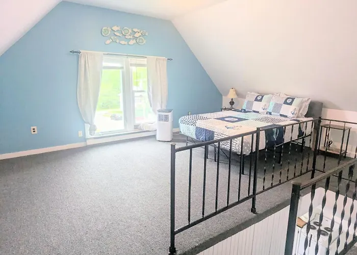 Newly Updated 1Bd Apartment 10 Min To Beach