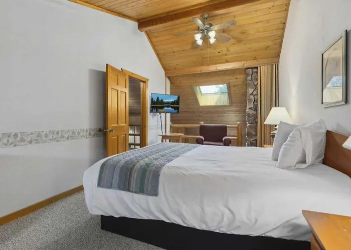 The Lodges At Breezy Point - 2Brmu