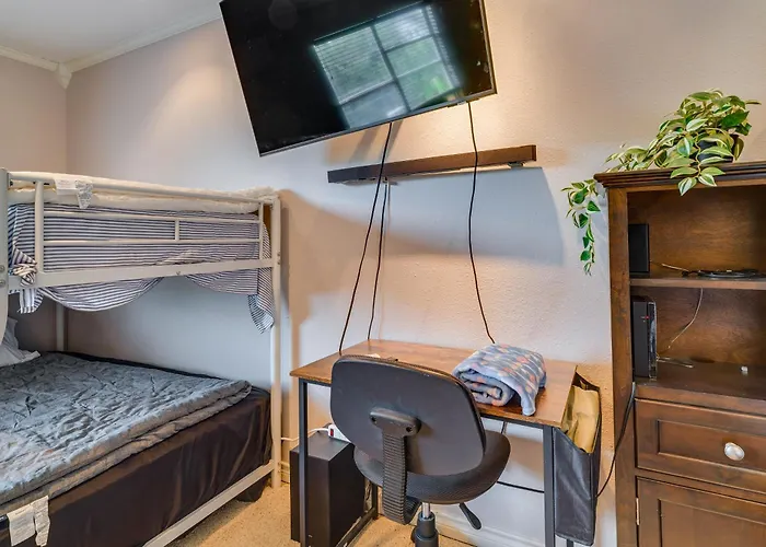 Shared Game Area! Tomball Apt 7 Mi To Downtown