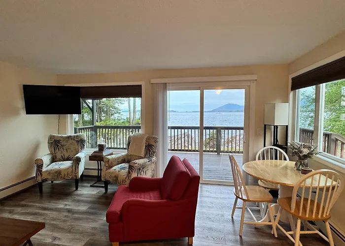 Whale Spotter Inn