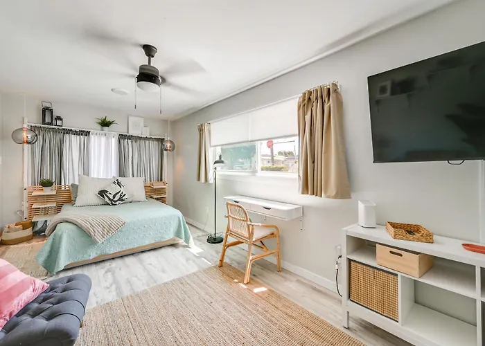 1 Mi To Military Base: Cozy Imperial Beach Studio