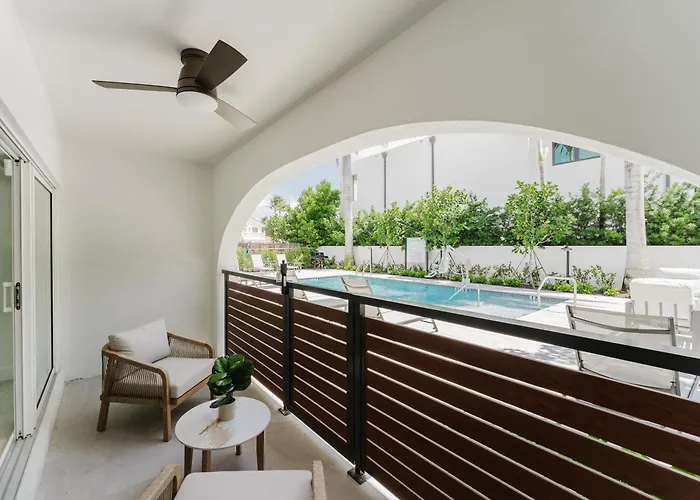 Casa Palma - Boca Pool & Beach Retreat