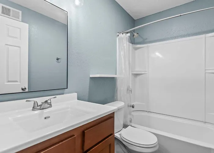 Newly Renovated Unit In Central Spfld #102