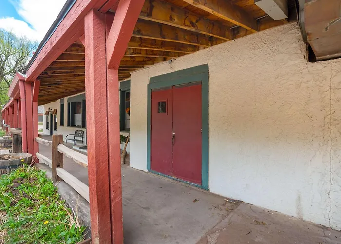 Lakeside Loft! Town Center Gem Near Gazebo Lake