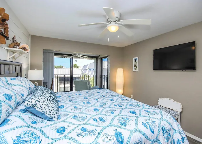 Bayfront Sanibel Condo Water Views Pool Mariner Pointe 712 Dolphins Reach