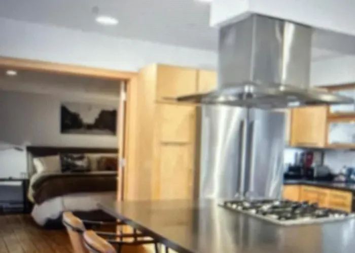 Stillwater Vibrant Vault Loft With Rooftop Hot Tub With River View On Main Street