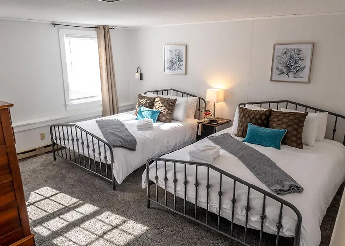 Franconia Village Retreat- Pristine Quiet Private Apartment To Ski Hike Bike And Brews