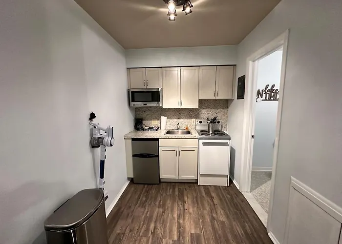 Great Lakes Resort - Jr Suite - Suite 6
