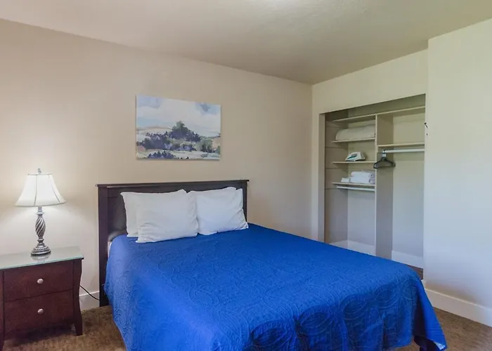 Updated Condo In Logan