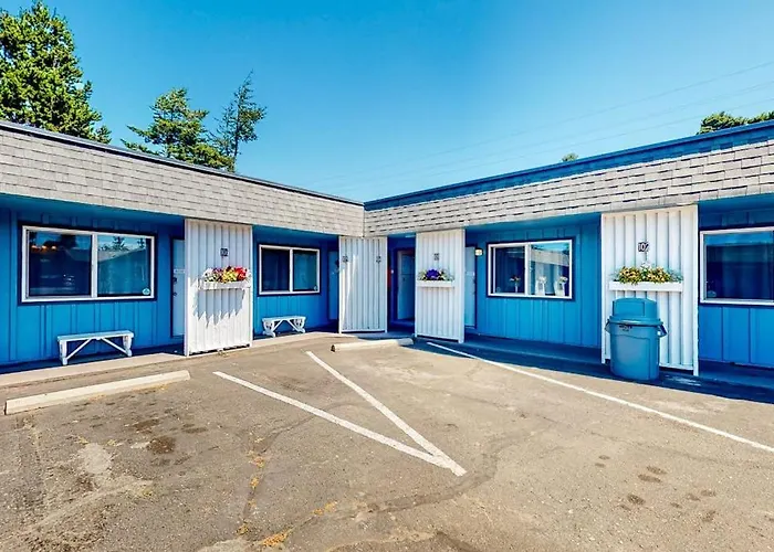 Perfect Beach Room With Fast Wifi - Walk To Old Town Shops & Eateries
