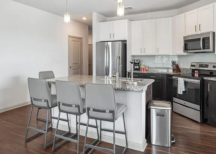 Landing Apartments - Encore At Brentwood