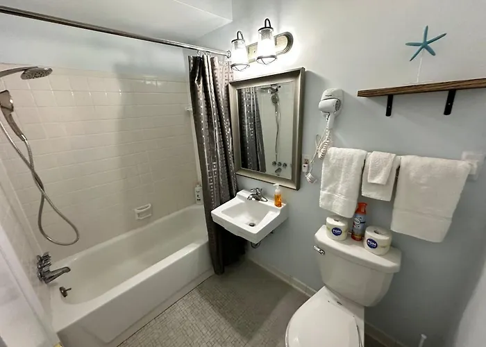 Great Lakes Resort - Jr Suite - Suite 8