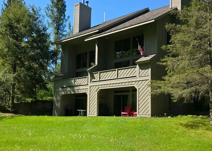 2Br Ski-In/Ski-Out Condo With Fireplace, Patio, And Full Kitchen