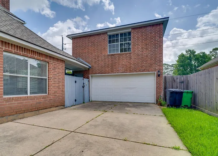 Shared Game Area! Tomball Apt 7 Mi To Downtown