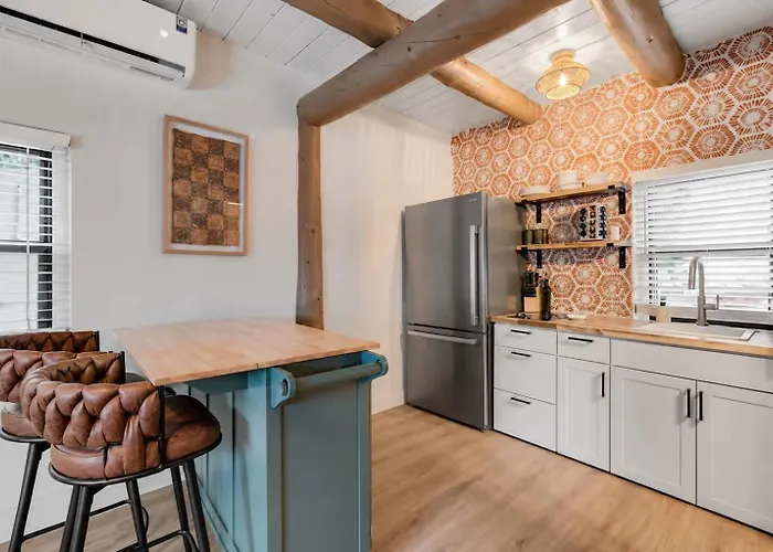 Homey Studio In Manitou Springs Walk Downtown