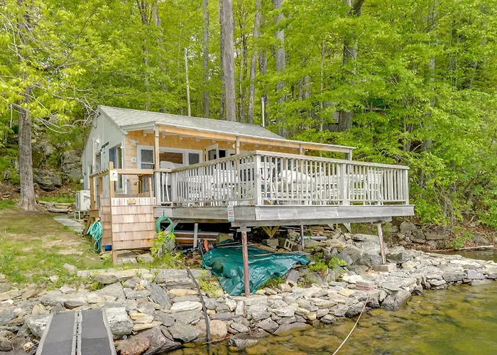Waterfront Berkshires Studio W/ Dock On Goose Pond