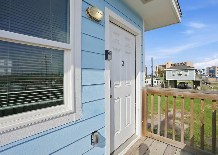 Beachside 1Br Studio Sleeps 4 & Near North Beach